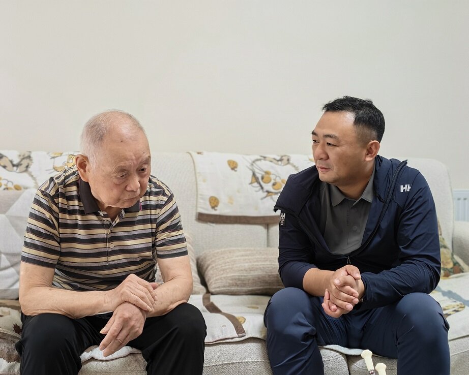 作家安岗采访鞍钢老领导 作家安岗采访鞍钢老领导
