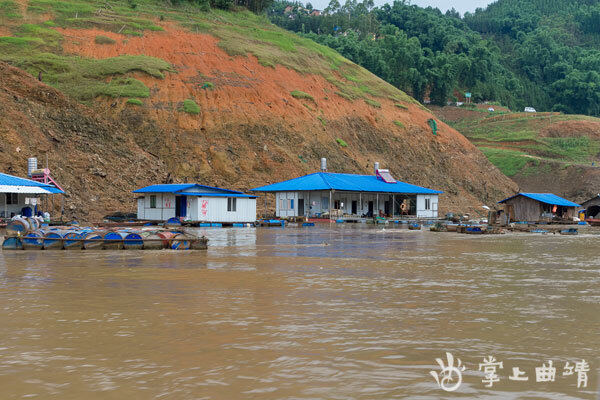 昔日的湖面。 昔日的湖面。